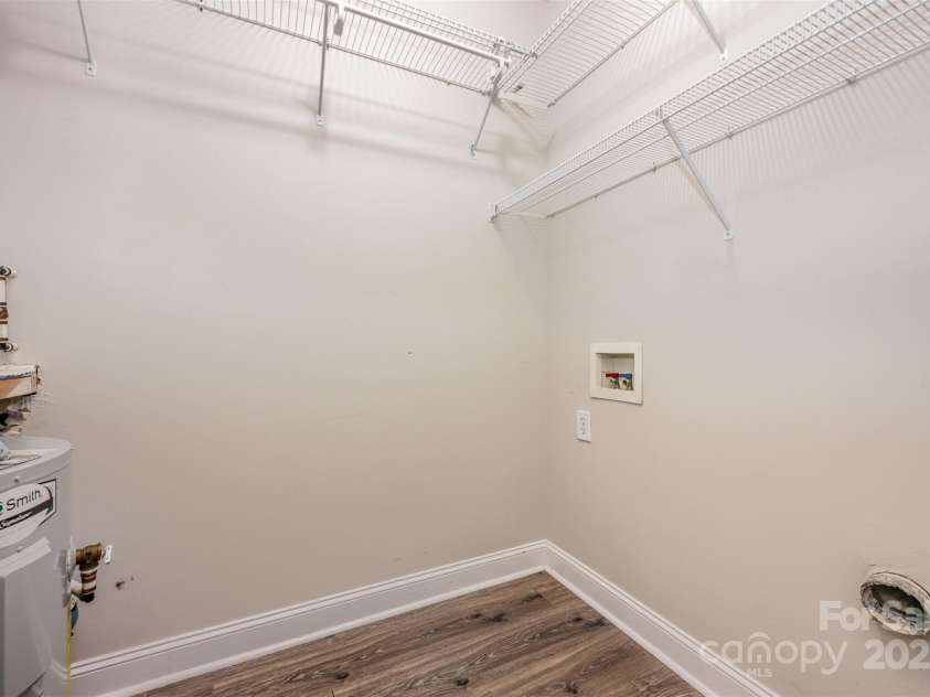 21252 Hickory Street, Cornelius, NC 28031.  MLS# CAR4293001, YatesRealty ID 4093. 