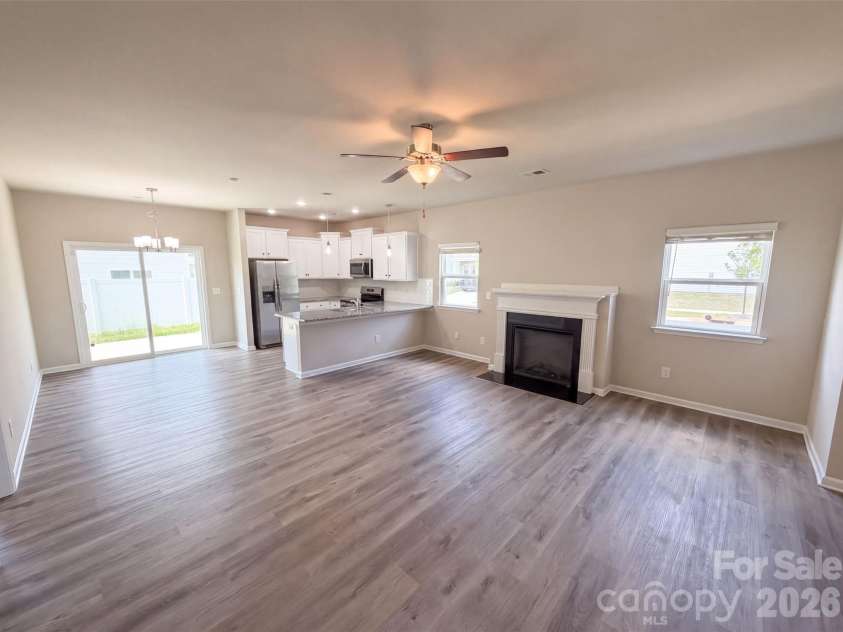 4104 Stoneygreen Lane, Charlotte, NC 28215.  MLS# CAR4410133, YatesRealty ID 40932. 