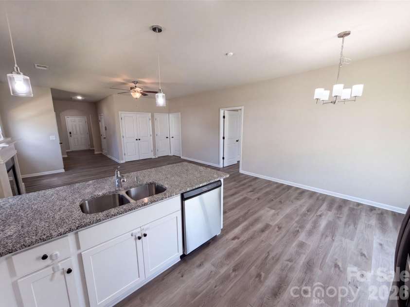 4104 Stoneygreen Lane, Charlotte, NC 28215.  MLS# CAR4410133, YatesRealty ID 40932. 