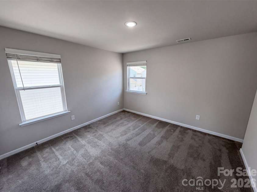 4104 Stoneygreen Lane, Charlotte, NC 28215.  MLS# CAR4410133, YatesRealty ID 40932. 