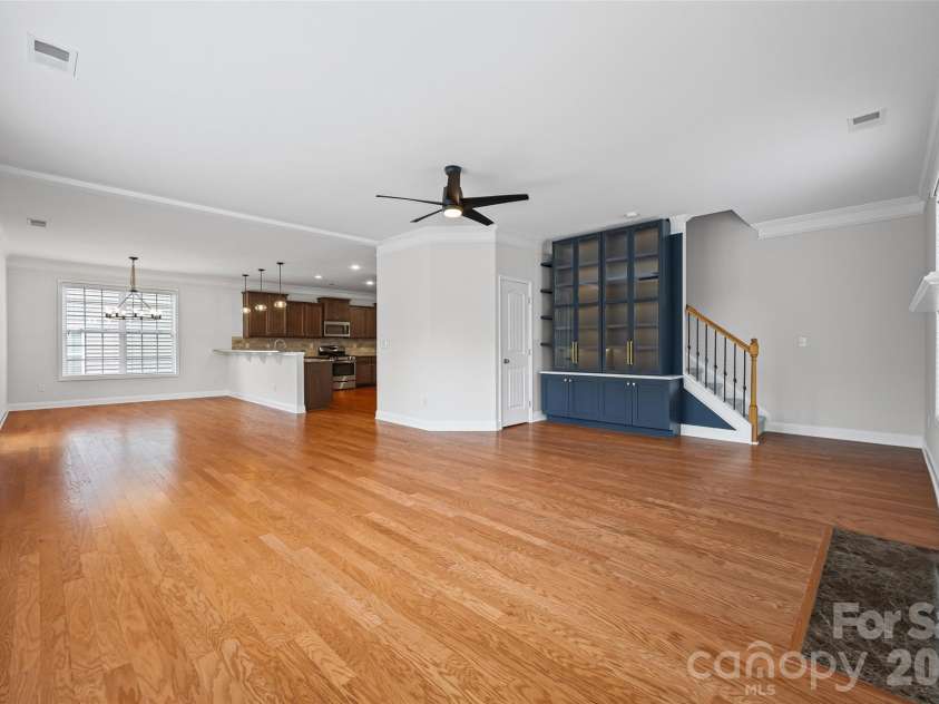 9233 Inverness Bay Road, Charlotte, NC 28278.  MLS# CAR4406001, YatesRealty ID 40933. 