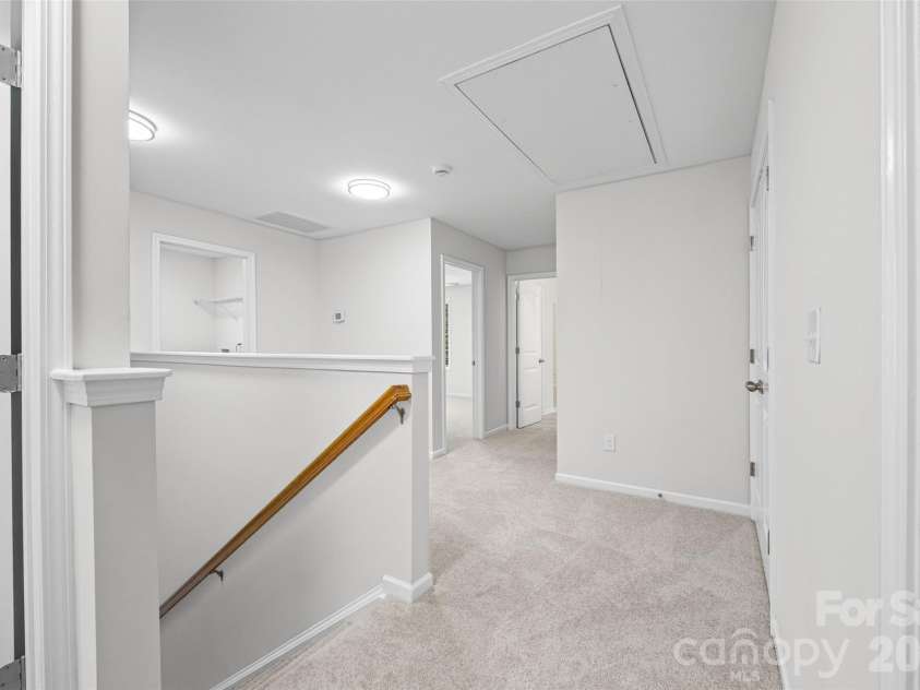 9233 Inverness Bay Road, Charlotte, NC 28278.  MLS# CAR4406001, YatesRealty ID 40933. 