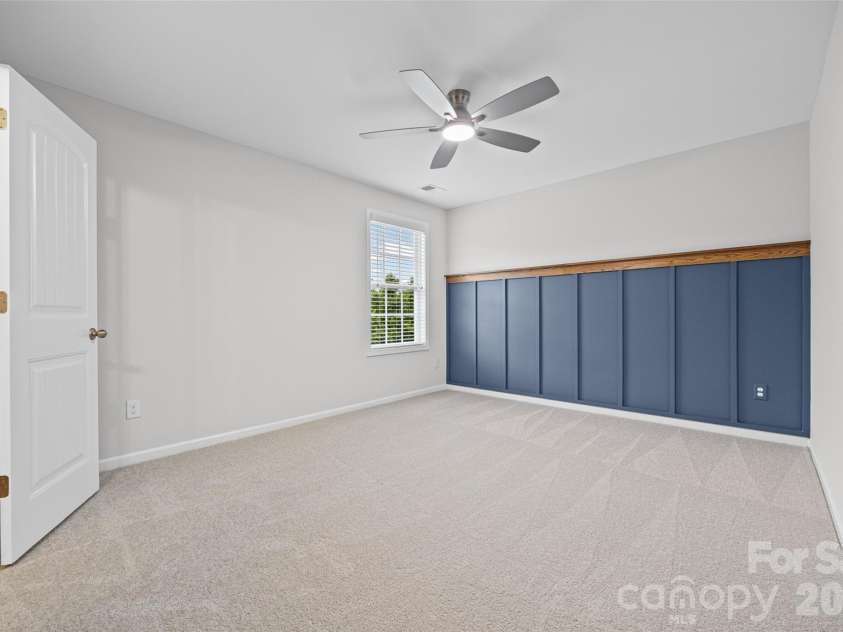 9233 Inverness Bay Road, Charlotte, NC 28278.  MLS# CAR4406001, YatesRealty ID 40933. 