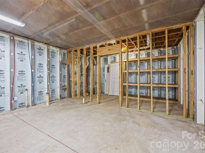 9233 Inverness Bay Road, Charlotte, NC 28278.  MLS# CAR4406001, YatesRealty ID 40933. 