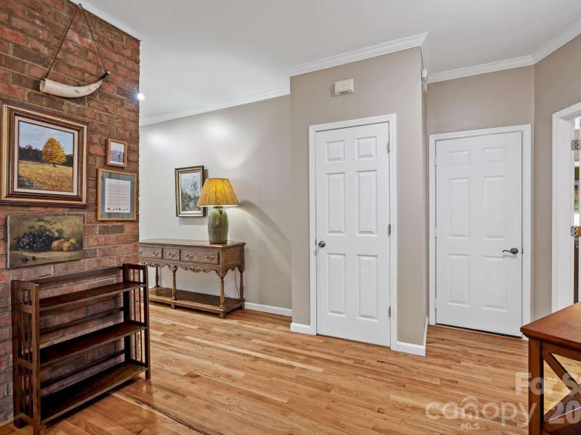 21 Four Oaks Drive, Arden, NC 28704.  MLS# CAR4407060, YatesRealty ID 40936. 