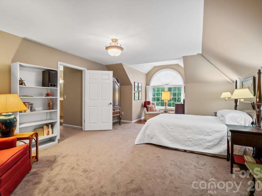 21 Four Oaks Drive, Arden, NC 28704.  MLS# CAR4407060, YatesRealty ID 40936. 