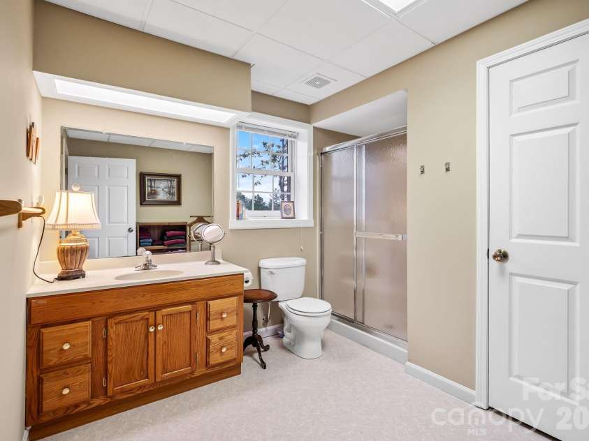21 Four Oaks Drive, Arden, NC 28704.  MLS# CAR4407060, YatesRealty ID 40936. 