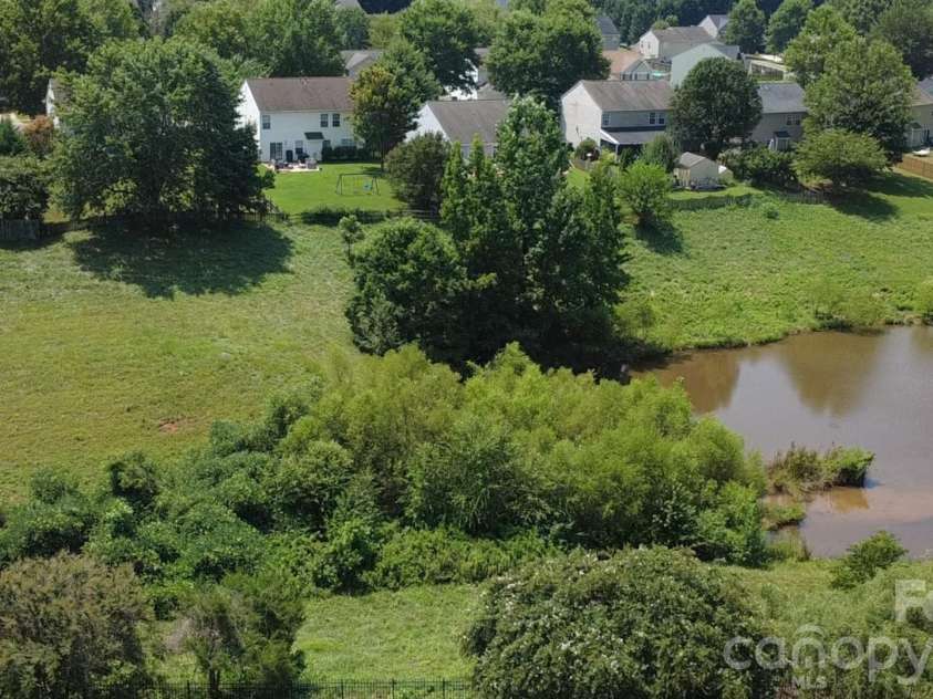 295 Age Old Way, Rock Hill, SC 29732.  MLS# CAR4409027, YatesRealty ID 40937. 