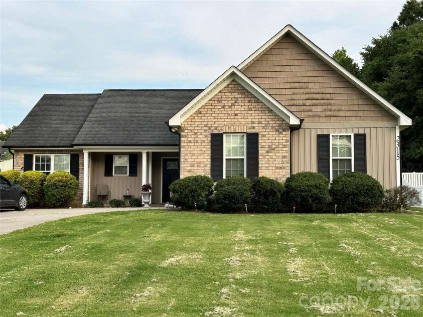 2315 Montford Avenue, Concord, NC 28027.  MLS# CAR4405489, YatesRealty ID 40938. 