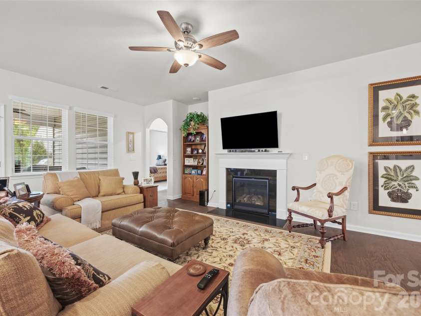 2336 Abundance Lane, Waxhaw, NC 28173.  MLS# CAR4407196, YatesRealty ID 40939. 