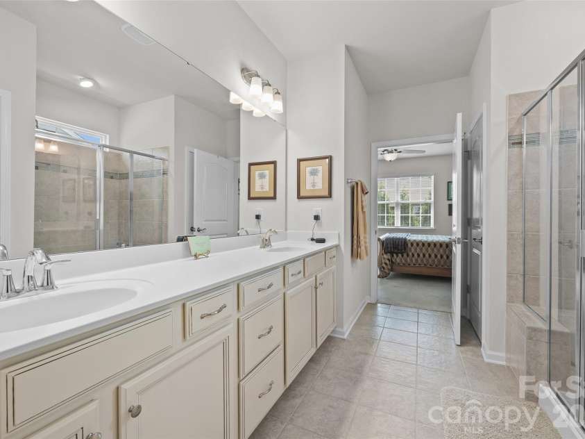 2336 Abundance Lane, Waxhaw, NC 28173.  MLS# CAR4407196, YatesRealty ID 40939. 