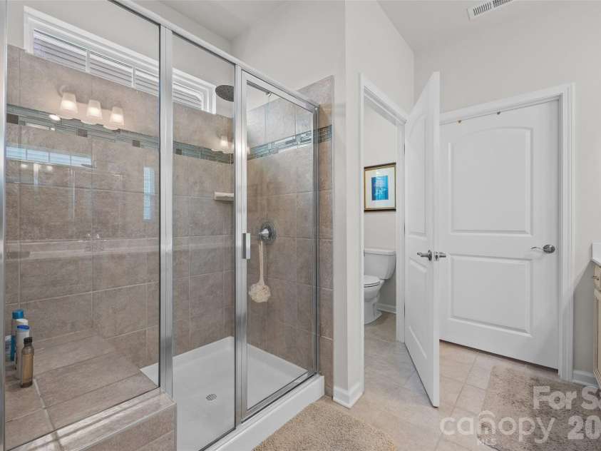 2336 Abundance Lane, Waxhaw, NC 28173.  MLS# CAR4407196, YatesRealty ID 40939. 