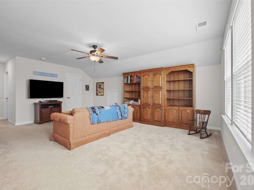 2336 Abundance Lane, Waxhaw, NC 28173.  MLS# CAR4407196, YatesRealty ID 40939. 