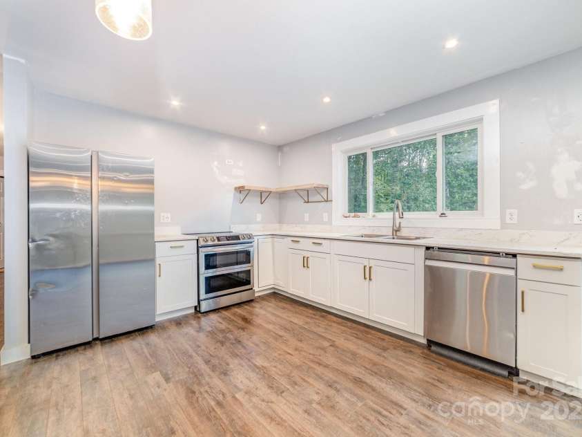 1490 Edisons Bright Way, Newton, NC 28658.  MLS# CAR4287993, YatesRealty ID 4094. 