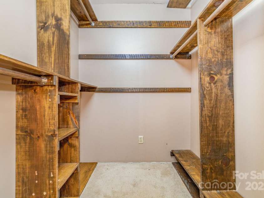 1490 Edisons Bright Way, Newton, NC 28658.  MLS# CAR4287993, YatesRealty ID 4094. 