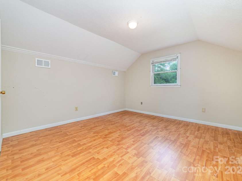 1490 Edisons Bright Way, Newton, NC 28658.  MLS# CAR4287993, YatesRealty ID 4094. 