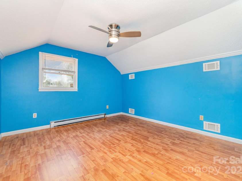 1490 Edisons Bright Way, Newton, NC 28658.  MLS# CAR4287993, YatesRealty ID 4094. 