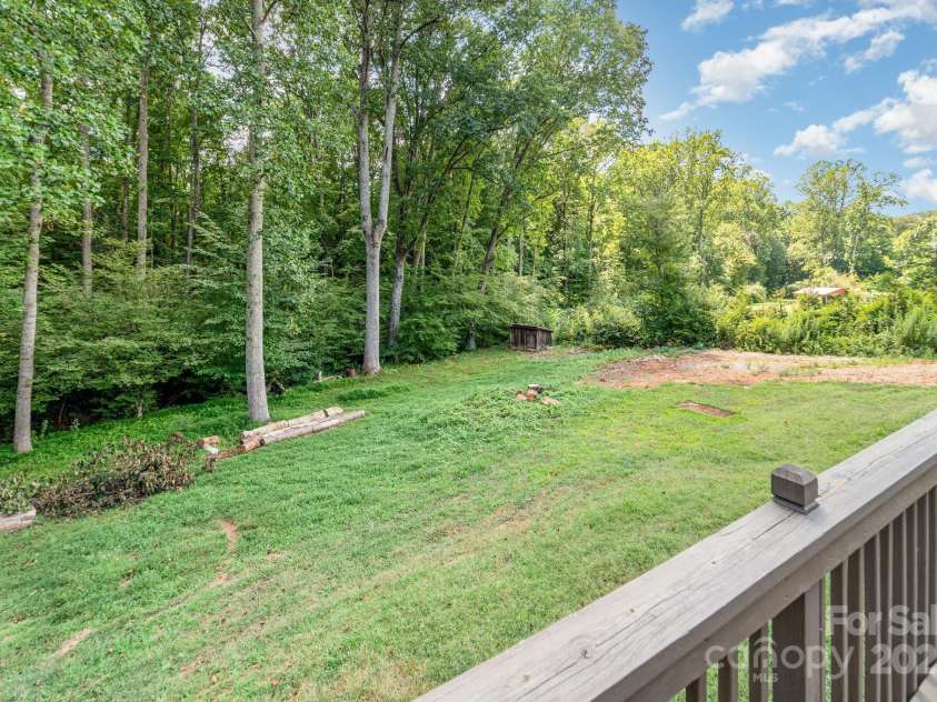 1490 Edisons Bright Way, Newton, NC 28658.  MLS# CAR4287993, YatesRealty ID 4094. 