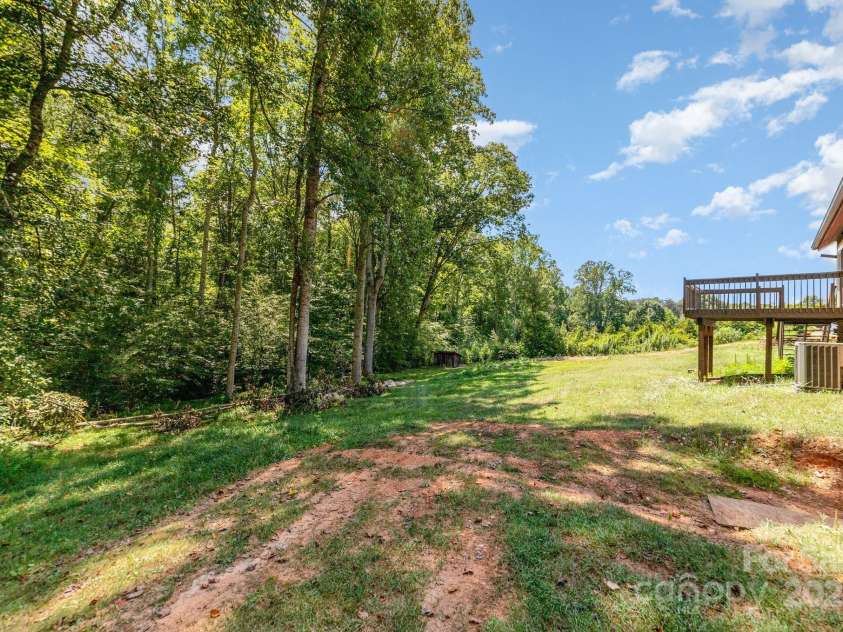 1490 Edisons Bright Way, Newton, NC 28658.  MLS# CAR4287993, YatesRealty ID 4094. 