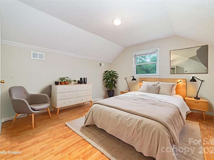 1490 Edisons Bright Way, Newton, NC 28658.  MLS# CAR4287993, YatesRealty ID 4094. Virtually staged