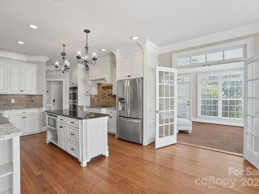 8424 Catawba Cove Drive, Belmont, NC 28012.  MLS# CAR4304261, YatesRealty ID 4094. 