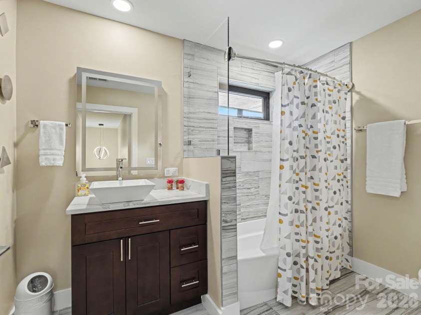 815 Burrage Road, Concord, NC 28025.  MLS# CAR4407856, YatesRealty ID 40942. 