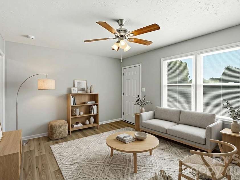 202 Cooke Circle, Kings Mountain, NC 28086.  MLS# CAR4400034, YatesRealty ID 40943. 
