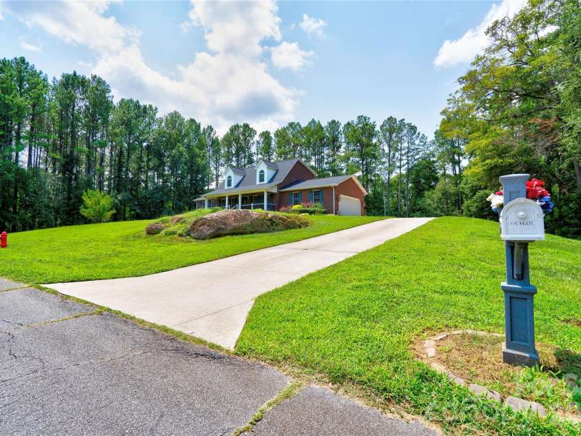 189 Hazelhurst Lane, Mooresboro, NC 28114.  MLS# CAR4407658, YatesRealty ID 40945. 