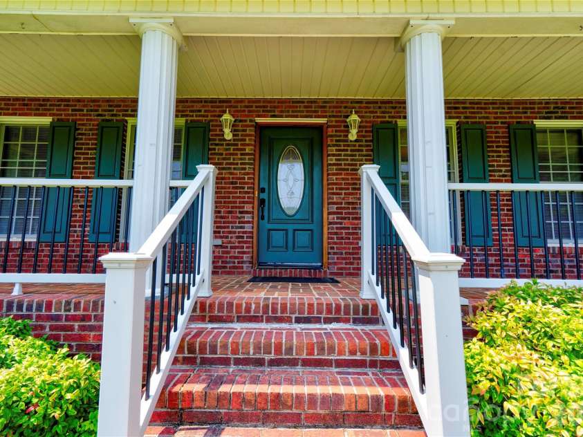 189 Hazelhurst Lane, Mooresboro, NC 28114.  MLS# CAR4407658, YatesRealty ID 40945. 