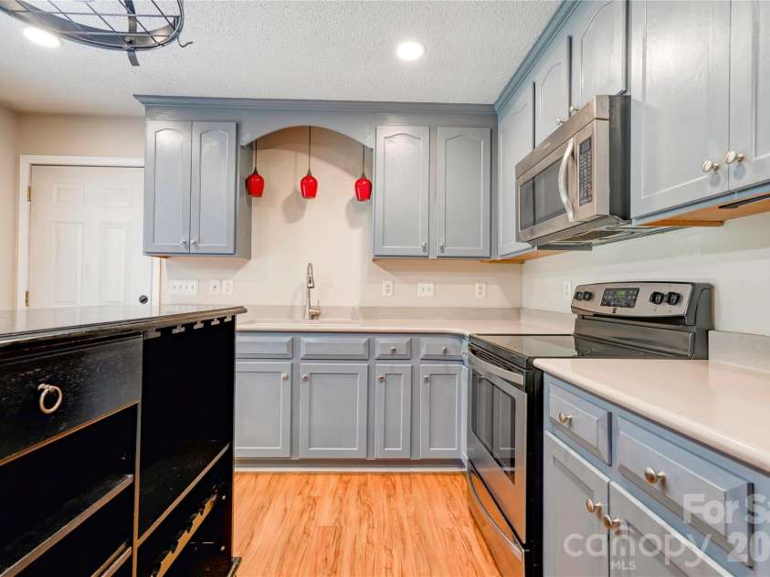 189 Hazelhurst Lane, Mooresboro, NC 28114.  MLS# CAR4407658, YatesRealty ID 40945. 