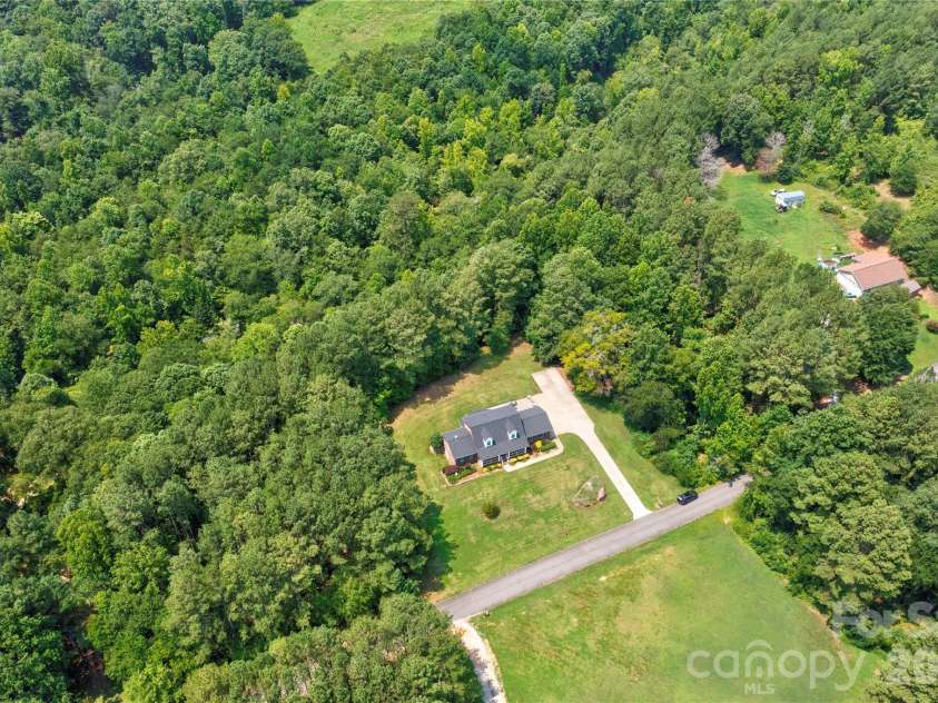189 Hazelhurst Lane, Mooresboro, NC 28114.  MLS# CAR4407658, YatesRealty ID 40945. 