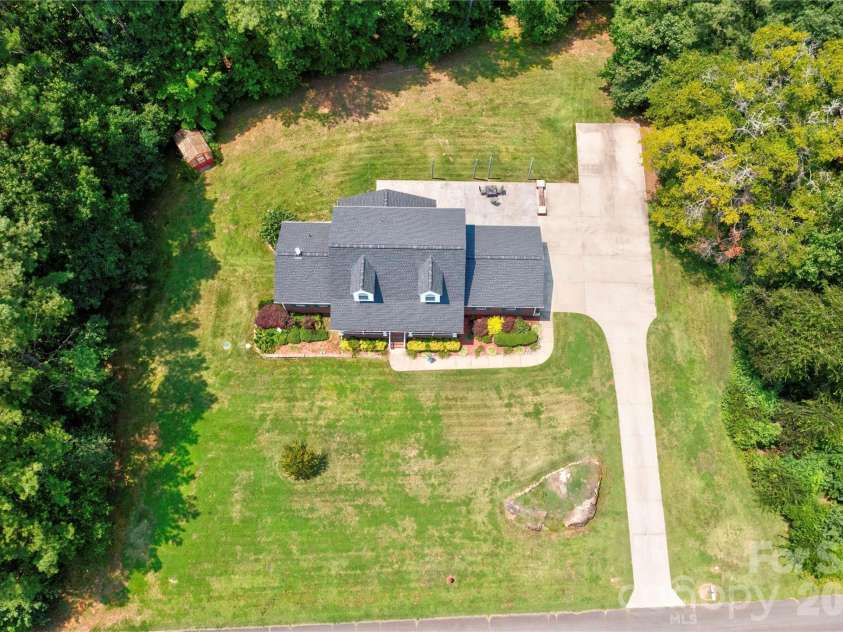 189 Hazelhurst Lane, Mooresboro, NC 28114.  MLS# CAR4407658, YatesRealty ID 40945. 
