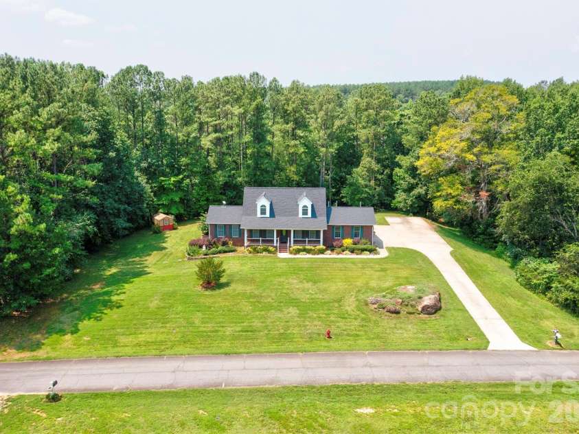 189 Hazelhurst Lane, Mooresboro, NC 28114.  MLS# CAR4407658, YatesRealty ID 40945. 