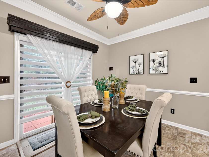 424 Anvil Draw Place, Rock Hill, SC 29730.  MLS# CAR4408517, YatesRealty ID 40946. 