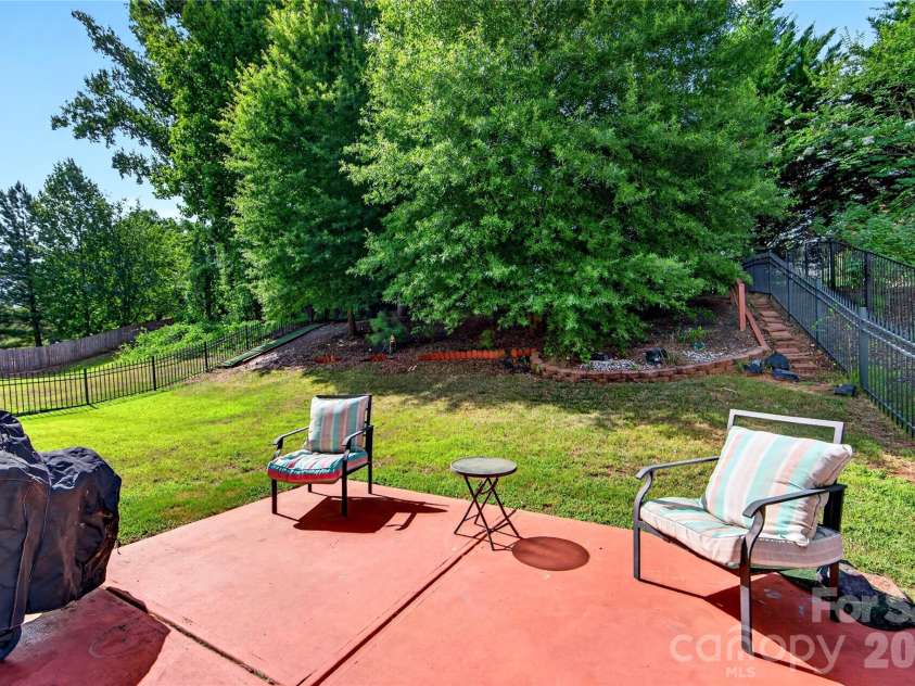 424 Anvil Draw Place, Rock Hill, SC 29730.  MLS# CAR4408517, YatesRealty ID 40946. 