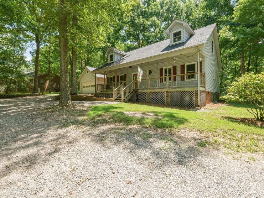 221 Shadowbrook Road, Mount Holly, NC 28120.  MLS# CAR4403082, YatesRealty ID 40947. 