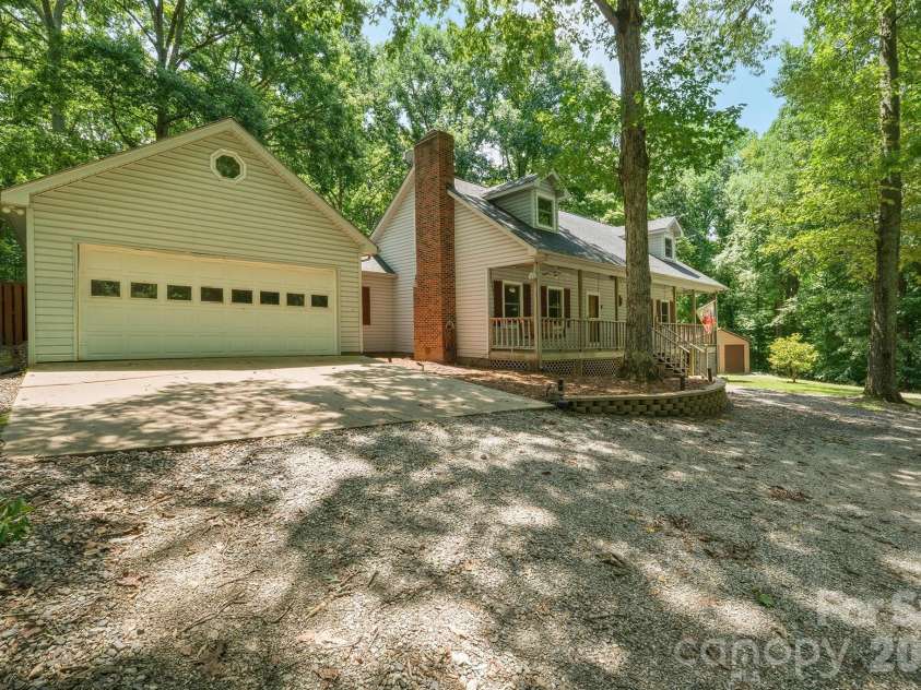 221 Shadowbrook Road, Mount Holly, NC 28120.  MLS# CAR4403082, YatesRealty ID 40947. 