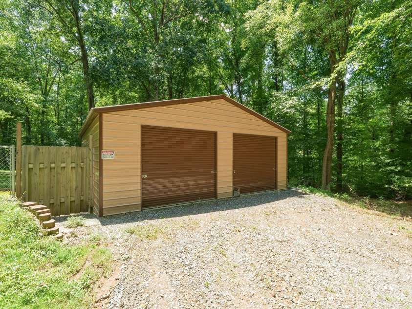 221 Shadowbrook Road, Mount Holly, NC 28120.  MLS# CAR4403082, YatesRealty ID 40947. 