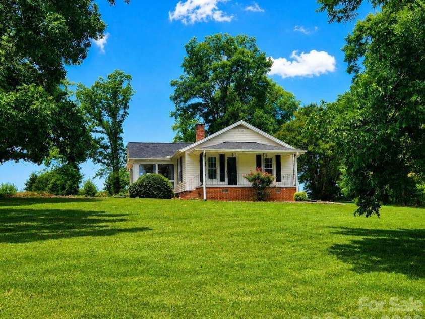 1209 Requa Road, Cherryville, NC 28021.  MLS# CAR4397103, YatesRealty ID 40948. 