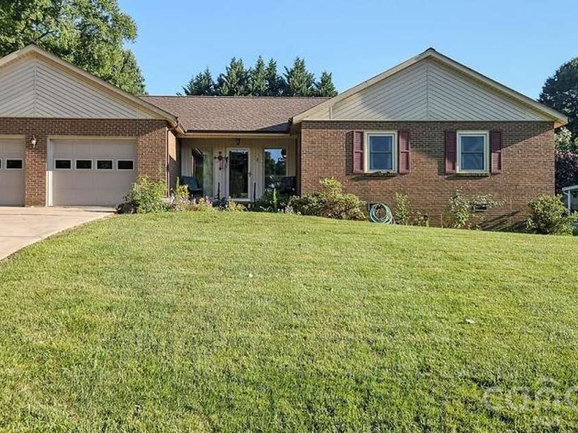 220 Sherwood Drive, Taylorsville, NC 28681.  MLS# CAR4407561, YatesRealty ID 40949. 