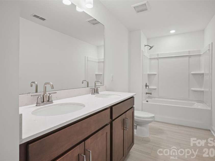 1011 High Bluff Point, Waxhaw, NC 28173.  MLS# CAR4385398, YatesRealty ID 4095. Bath 2