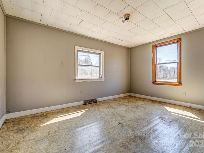 1296 Rosman Highway, Brevard, NC 28712.  MLS# CAR4232852, YatesRealty ID 4095. 