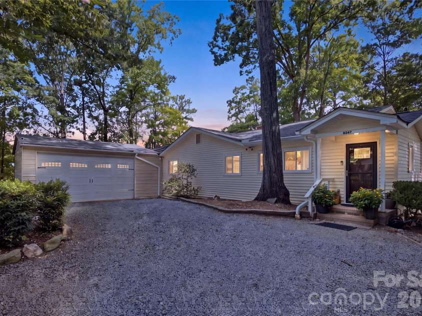 8247 Luckey Point Road, Denver, NC 28037.  MLS# CAR4406770, YatesRealty ID 40952. 