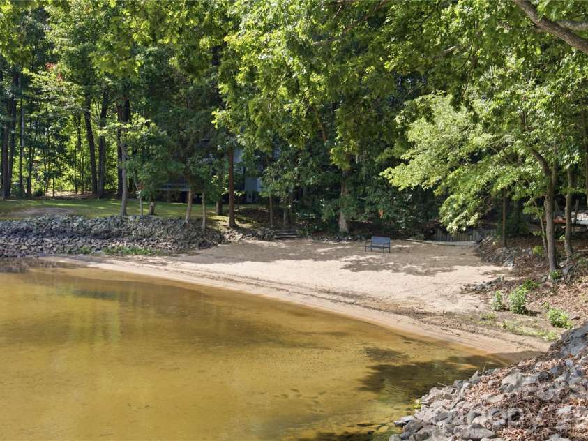 8247 Luckey Point Road, Denver, NC 28037.  MLS# CAR4406770, YatesRealty ID 40952. Perfect for kayaking or paddle boarding