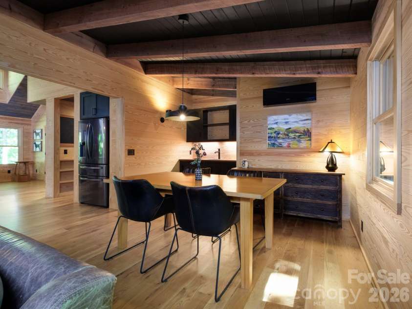 212 Shore Drive, Lake Toxaway, NC 28747.  MLS# CAR4384541, YatesRealty ID 40953. 