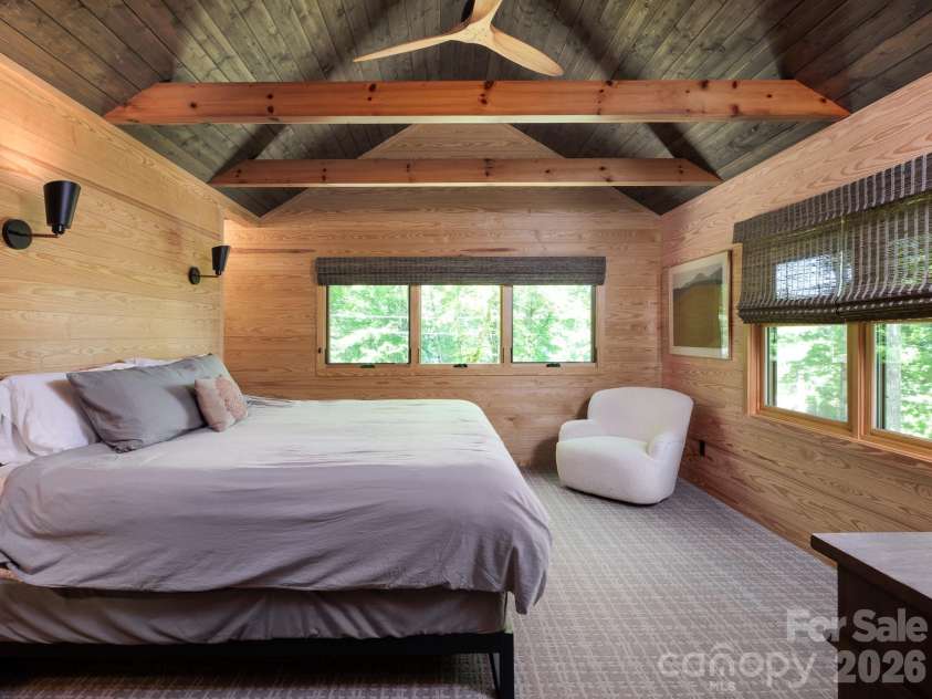 212 Shore Drive, Lake Toxaway, NC 28747.  MLS# CAR4384541, YatesRealty ID 40953. 