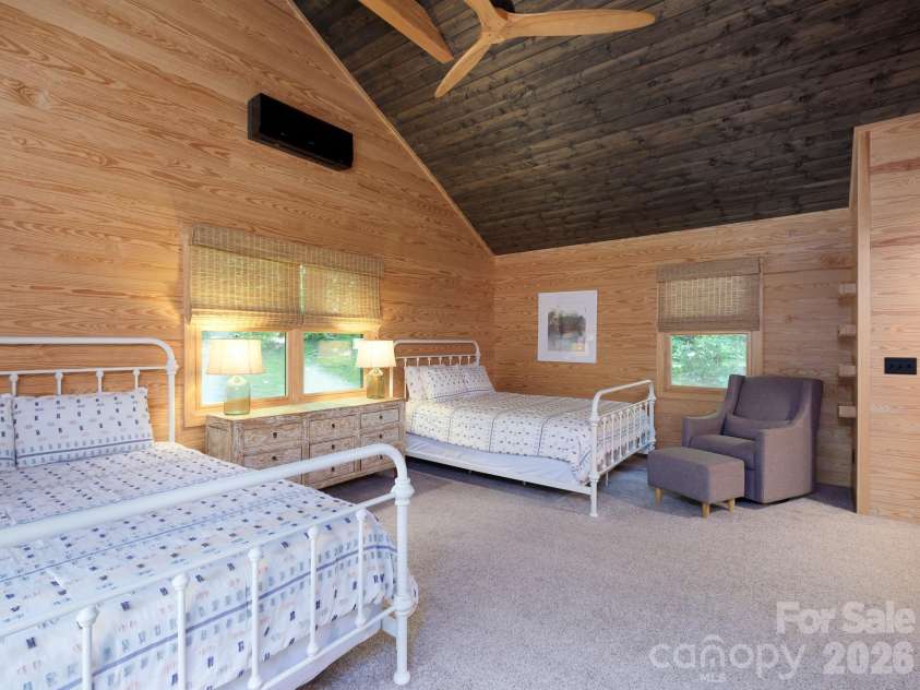 212 Shore Drive, Lake Toxaway, NC 28747.  MLS# CAR4384541, YatesRealty ID 40953. 