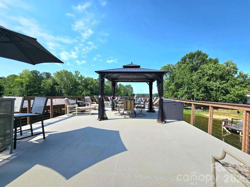 734 Pinehaven Drive, New London, NC 28127.  MLS# CAR4403775, YatesRealty ID 40955. 