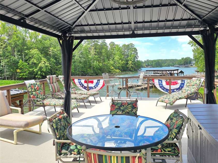 734 Pinehaven Drive, New London, NC 28127.  MLS# CAR4403775, YatesRealty ID 40955. 
