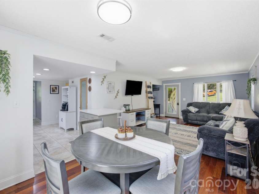 154 Reep Road, Kings Mountain, NC 28086.  MLS# CAR4406372, YatesRealty ID 40956. 